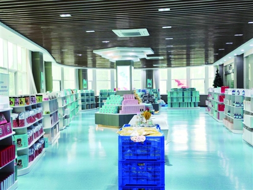 平阴玫瑰系列产品已达百余种